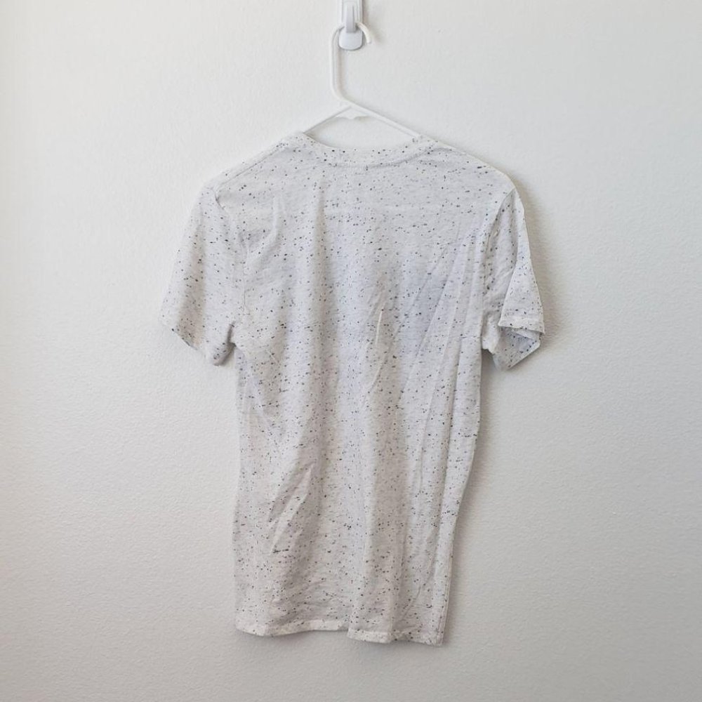 Threadfast apparel Graphic Tee - Picture 2 of 4